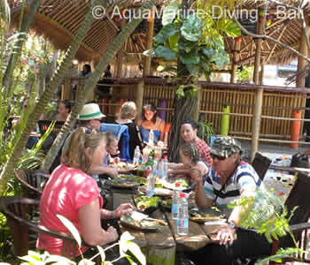 Family Holiday Activities - Barbeque Lunch after Diving