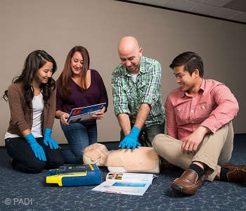 PADI Emergency First Response (Emergency First Aid) Course